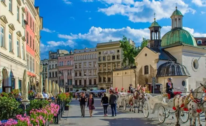 Gdzie zjeść w Krakowie? Odkryj najlepsze restauracje i smaki